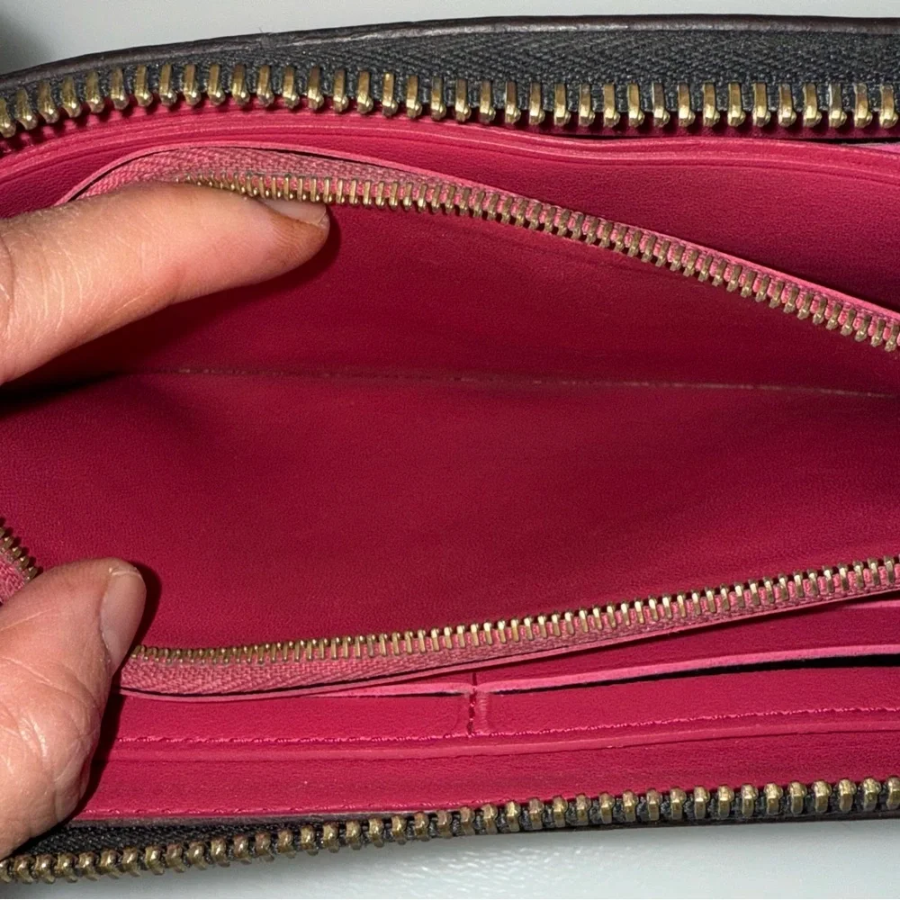 Louis Vuitton Portefeuille Comete Long Bifold Wallet Taurillon